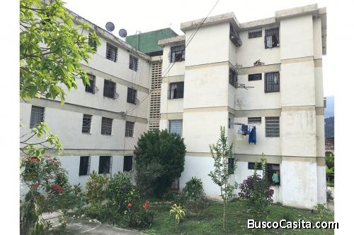 Se Vende Céntrico Apartamento En Mérida (insuperable Oferta)