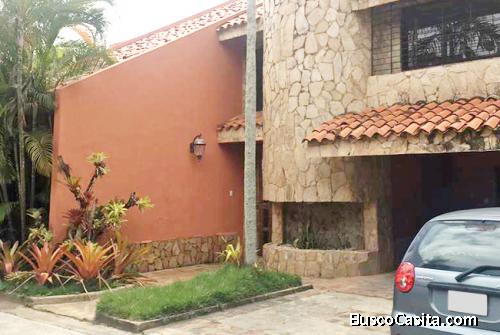 Yamily Ochoa Alquila Casa 525 M2 Urb Colinas de Guataparo - YCS6