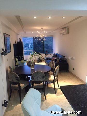 En venta Hermoso apartamento en Macaracuay. mls 22-5064. Ma Isabel Serrano 04141354910