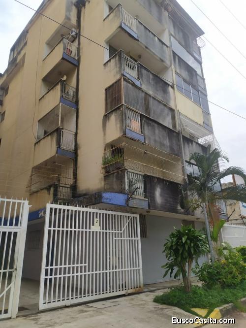 Lismar Ledezma Vende Apto. Callejon Prebol, Edif. Gian