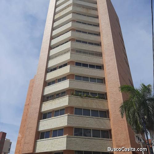 En Venta Hermoso Apto en La Lago