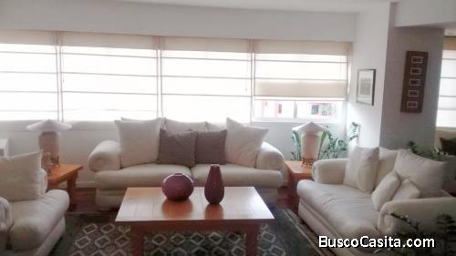 Se Vende Bello Apto. Edificio Mirasol Sector La Lago.