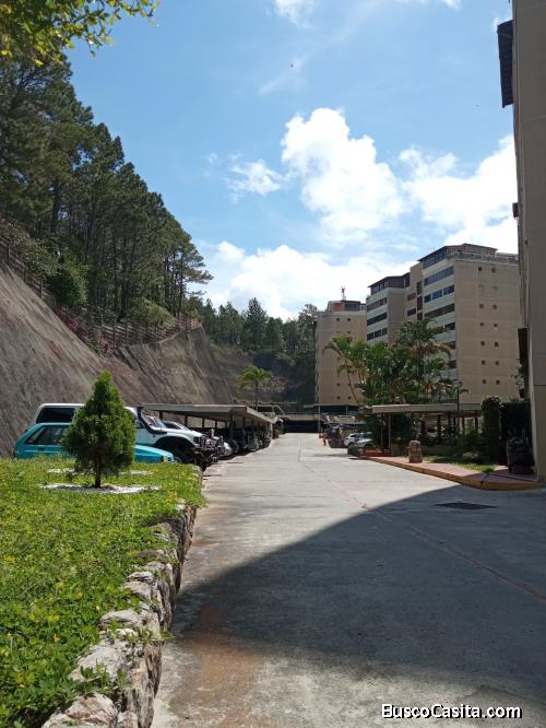 Apartamento en Alto Prado 3h 3b 2PE