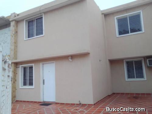 Casa  en Venta  Urb    el Naranjal Maracaibo