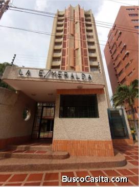 Apartamento venta Maracaibo edificio La Esmeralda 29921