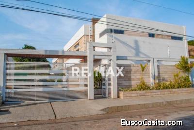 Hermosa CASA  en Venta   Zona Norte Isla Dorada