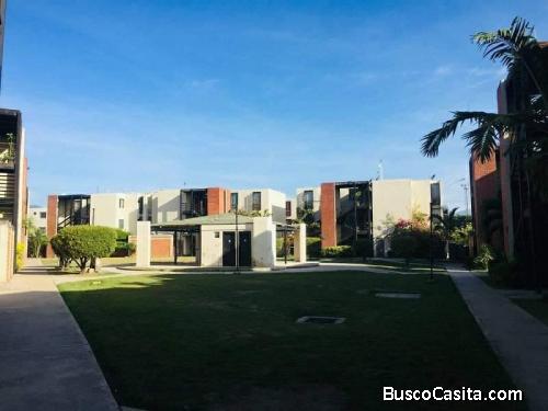 Se Vende Apartamento en el Conj. Res. Prisma, Los Naranjillos. Código: Foa-1860