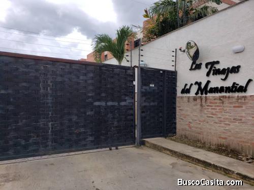 Sky Group Vende Townhouse en Manantial Naguanagua FOTH-263