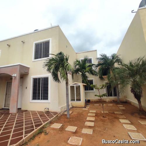 Casa en venta Maracaibo en caminos de la lagunita 05/10/21