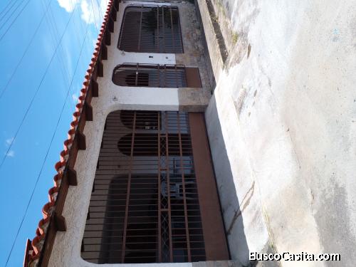 Venta de Acogedora y Cómoda Casa de dos (2) Niveles