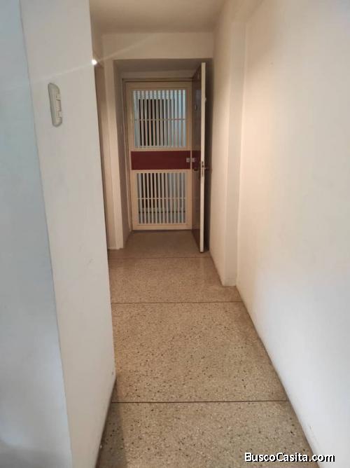 Bello Apartamento en Urb. Lomas del Este Valencia 