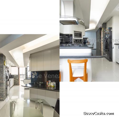 En venta espectacular apartamento en Lomas de San Román. MLS 21-14801 Ma Isabel Serrano 04141354919