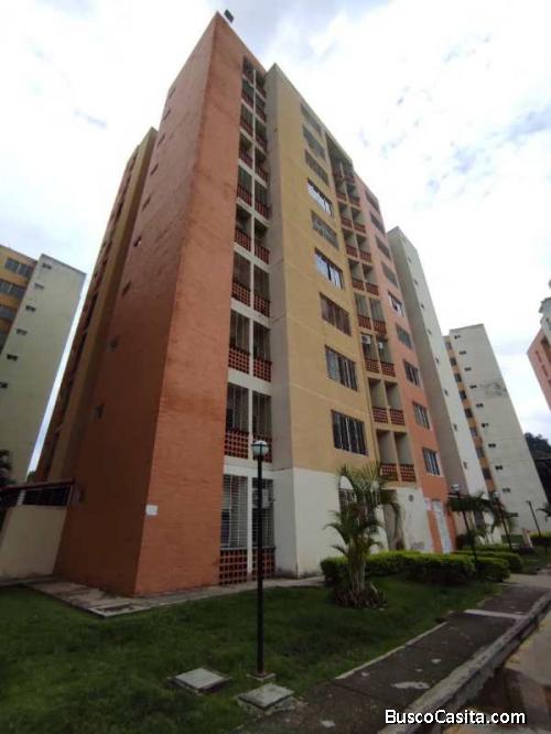 Yosmar Muñoz Vende apartamento en Doral Country el Rincon FOA-1875