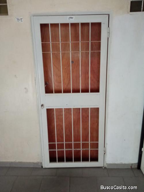 Cómodo Apartamento listo para mudar Caracas Maracaro