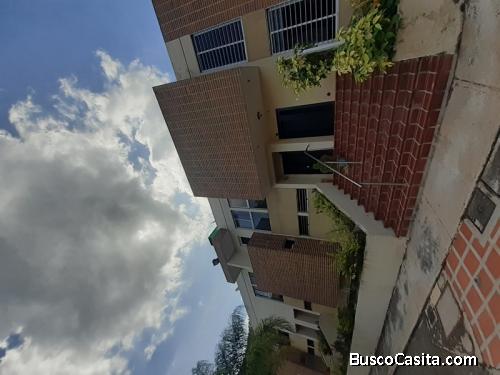 APARTOVILLA EN VENTA EN RES. ALTOS DE ARICAGUA, EL RINCON MAÑONGO