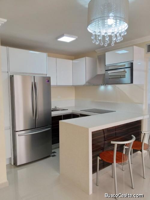 Marina del Rey, Lechería. Moderno apartamento en venta