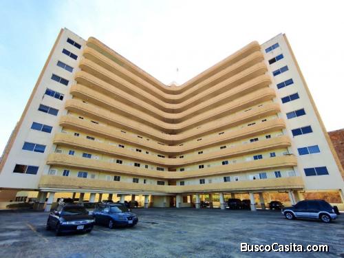 Coral Suites, Lechería. Apartamento en venta