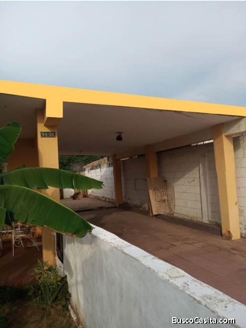 CASA CON AMPLIO TERRENO URBANO