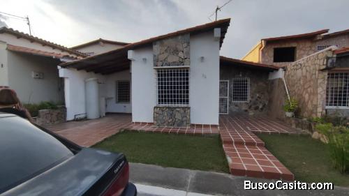 Se vende casa.