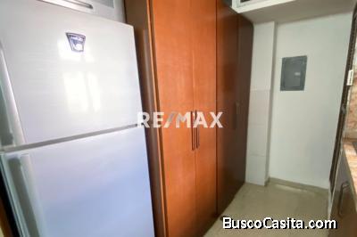 Apartamento    en Alquiler  Lago Country  III
