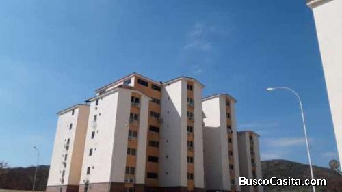 Yosmar Muñoz Vende apartamento en San Diego Res San Francisco FOA-1888