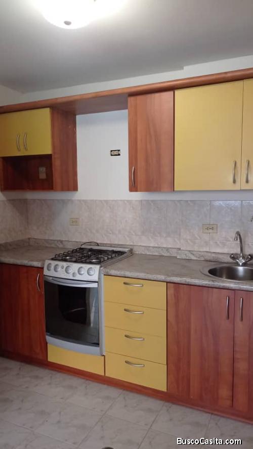Se vende Apartamento Residencia. Bayona Av. Milagro Maracaibo