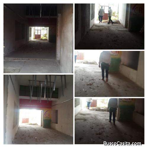 ubicado frente a la clinica Jose Gregorio Hernandez 