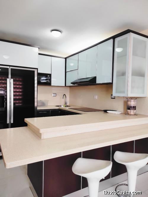 Penthouse duplex en Marina del Rey, Lechería. Aartamento en venta