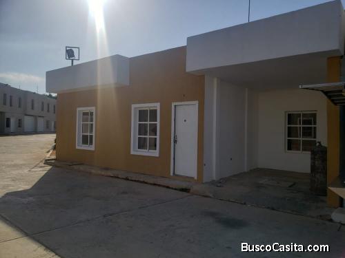 Se vende bella casa en Villa Ribereña sector isla dorada