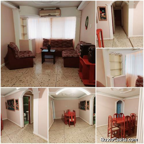 En venta Apto Semi Amoblado 3HB 2 Baños 