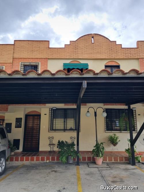 Town House en Venta en Res. Villa Florencia, Tazajal