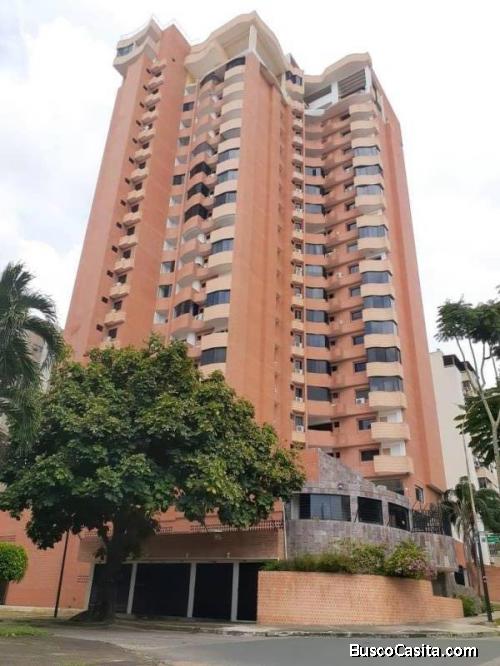 APARTAMENTO EN RES. LA CORUÑA, TRIGALEÑA 