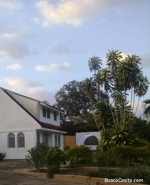 Bellisima Casa con proyecto de posada en Bejuma