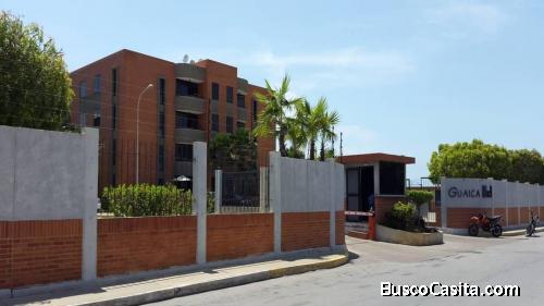 Guaicamar I, Lechería. Cómodo apartamento en venta
