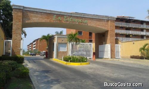 La Estancia, Nva Barcelona. Amplio apartamento en venta