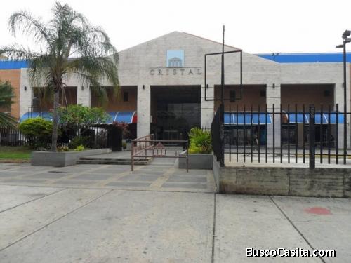 En Venta Local Comercial en el C.C. Cristal, Naguanagua