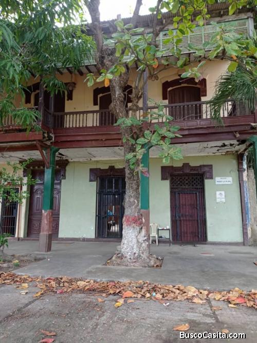 Casa/Posada colonial en la playa (Macuto, La Guaira) EN VENTA