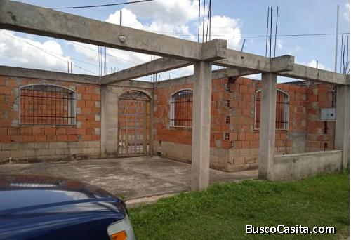 hermosa bienechuria en encrucijada de cagua