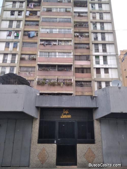 CENTURY 21 CHACAO REAL ESTATE Ofrece apartamento en SAN MARTIN 