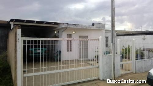 Cómoda casa en Urbanismo cerrado