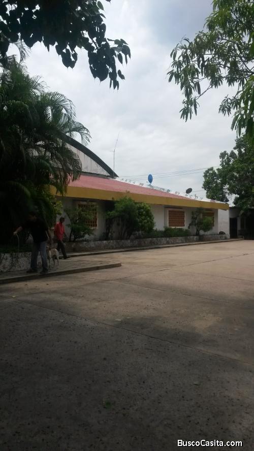 SE VENDE GALPON ZONA INDUSTRAIL SUR MARACAIBO