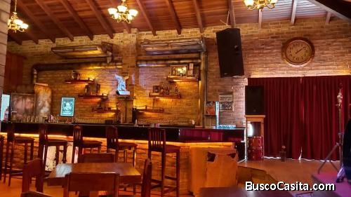 Venta de local Comercial con fondo de Comercio.