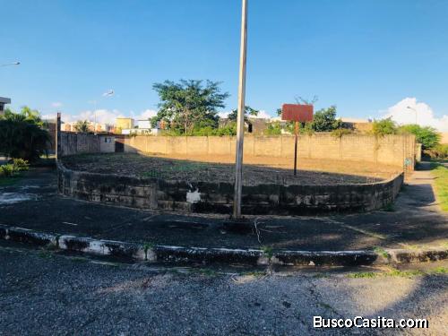 785 M2. Venta de Terreno residencial en El Bosque Valencia