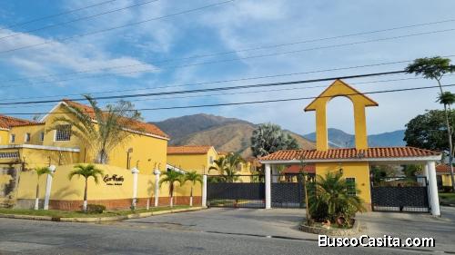 Town House en Venta en Conj. Res. Los Frailes, San Diego