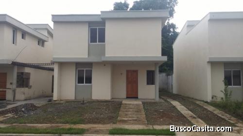 vendo excelnte casa de dos niveles a estrenar (obra gris) . En Araure estado Portuguesa