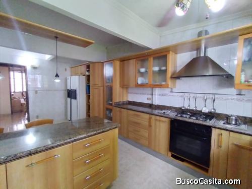 Casa en Venta excelente ubicación, Urb. Barici, Barquisimeto - Lara 