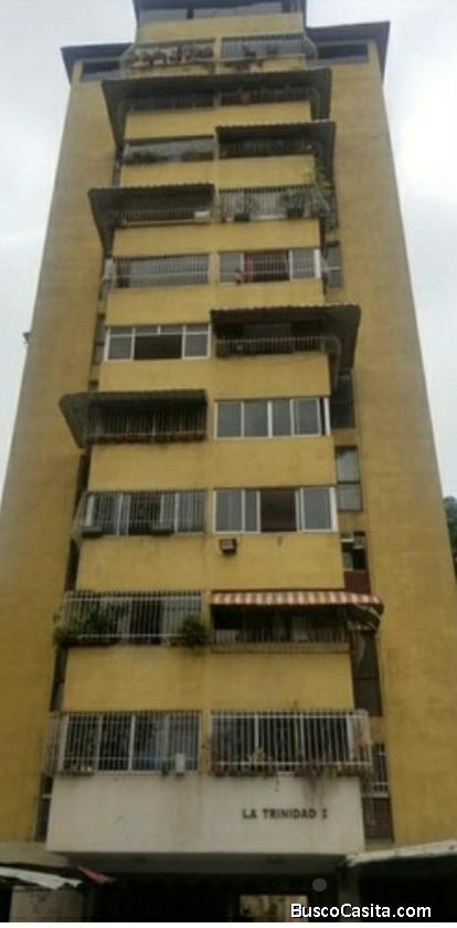 Excelente PH, 4 habitaciones, 3 baños, puesto de estacionamiento. Av Paez