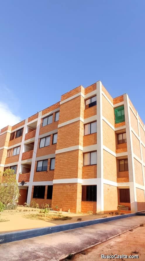 EN VENTA APARTAMENTO EN RESIDENCIAS BAYONA