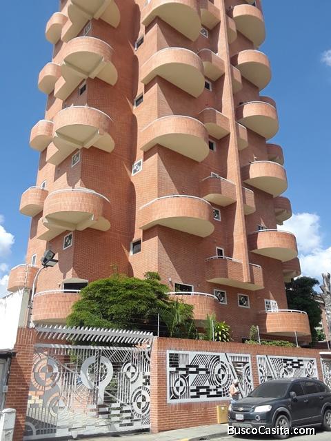 Apartamento dúplex en El Paraiso