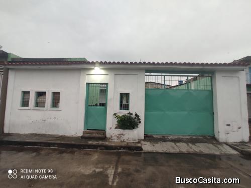 Vendo casa por motivo de viaje en urbanización privada las gardenias